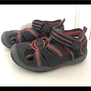 STRIDE RITE - Baby Riff Sandal - sz 6.5 WIDE